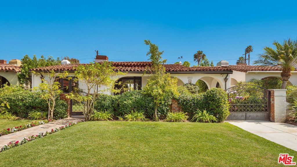 1042 Alvira Street, Los Angeles, CA 90035 — photo 2