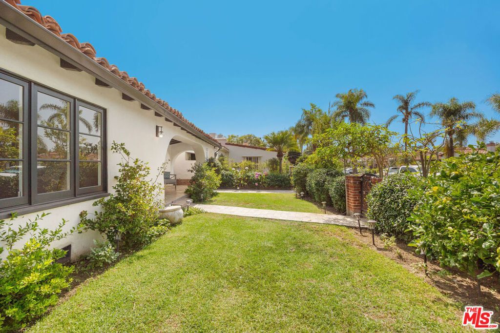 1042 Alvira Street, Los Angeles, CA 90035 — photo 4