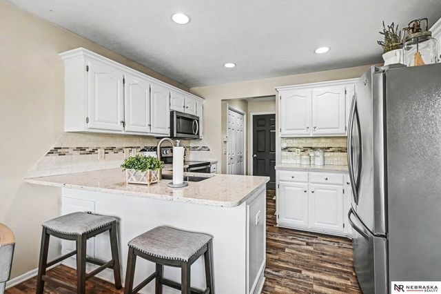 4618 Springview Drive, Papillion, NE 68133