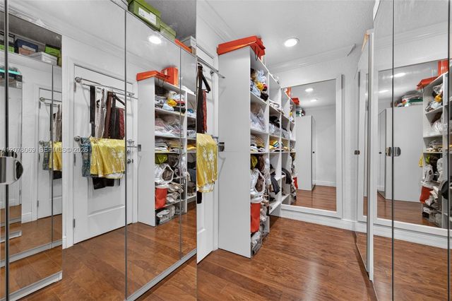 329 SE 3rd Street 501T, Hallandale Beach, FL 33009
