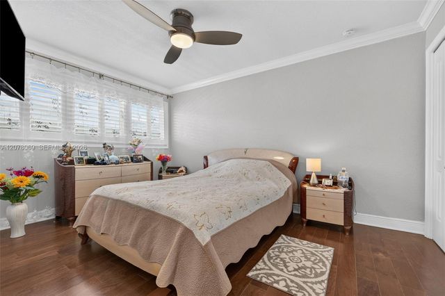 329 SE 3rd Street 501T, Hallandale Beach, FL 33009