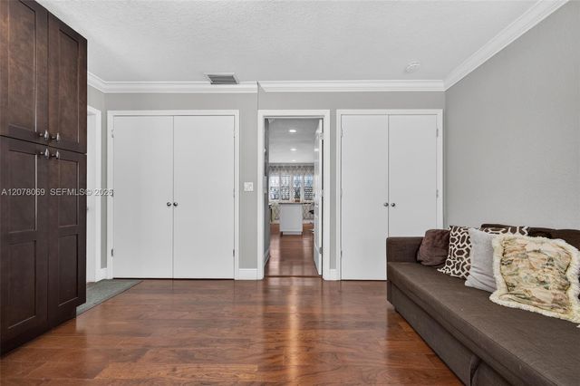 329 SE 3rd Street 501T, Hallandale Beach, FL 33009