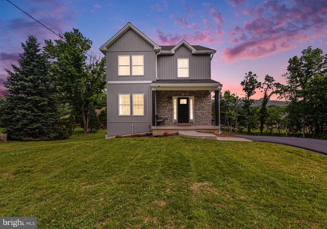 12 OAK LANE, Mechanicsburg, PA 17050