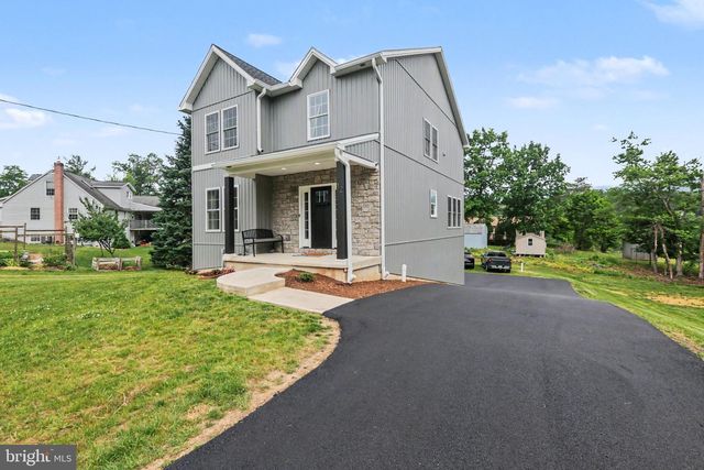 12 OAK LANE, Mechanicsburg, PA 17050