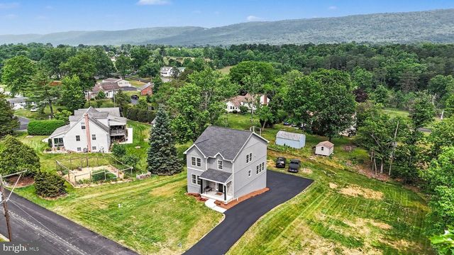 12 OAK LANE, Mechanicsburg, PA 17050