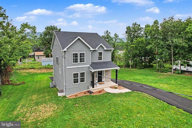 12 OAK LANE, Mechanicsburg, PA 17050