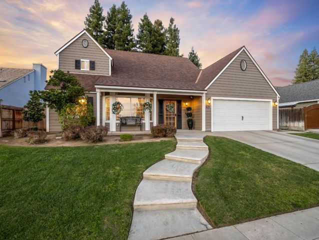 621 W El Paso Ave, Clovis, CA 93611