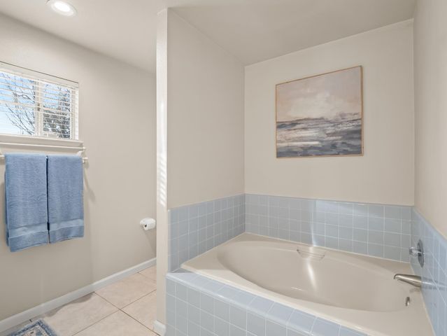 621 W El Paso Ave, Clovis, CA 93611