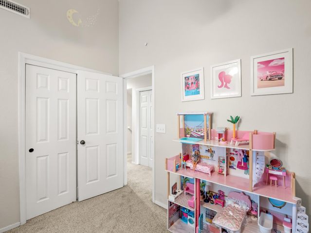 621 W El Paso Ave, Clovis, CA 93611