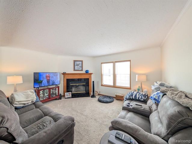 11242 Nearbrook Court, South Lyon, MI 48178