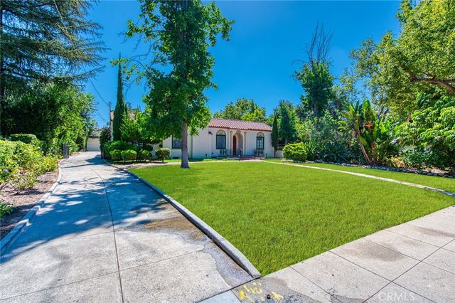 1096 Armada Drive, Pasadena, CA 91103