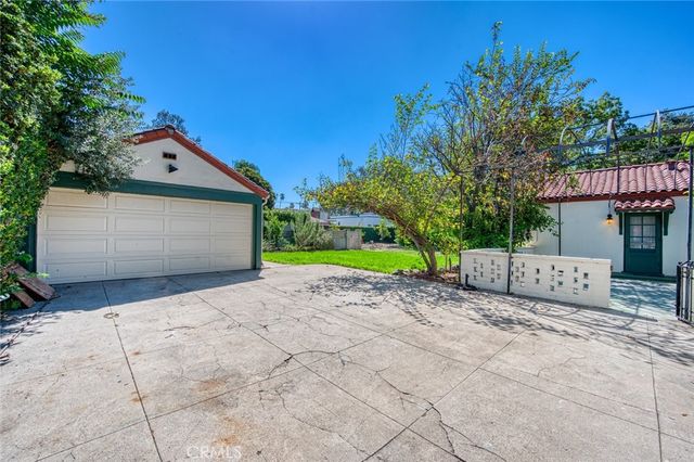 1096 Armada Drive, Pasadena, CA 91103