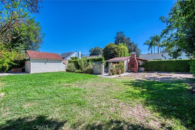 1096 Armada Drive, Pasadena, CA 91103