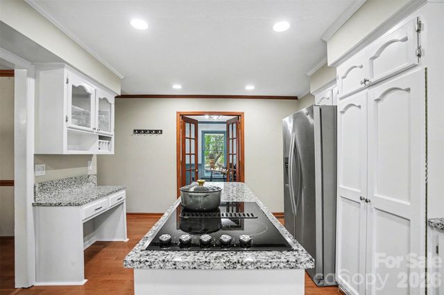 4027 Oakdale Road, Charlotte, NC 28216