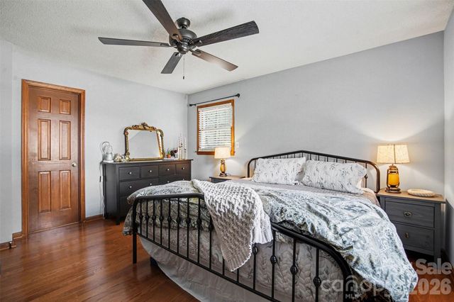 4027 Oakdale Road, Charlotte, NC 28216