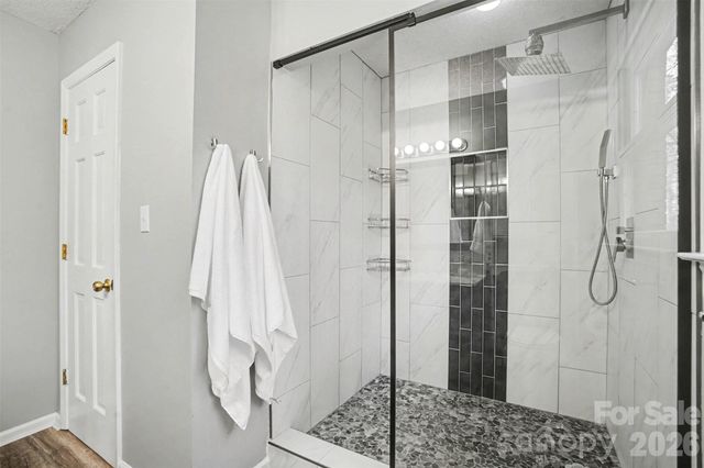 4027 Oakdale Road, Charlotte, NC 28216