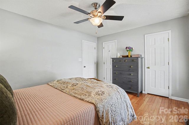 4027 Oakdale Road, Charlotte, NC 28216