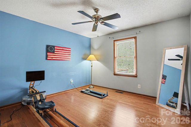 4027 Oakdale Road, Charlotte, NC 28216