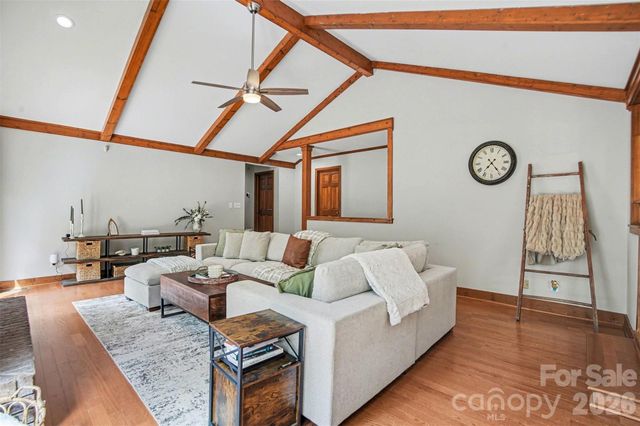 4027 Oakdale Road, Charlotte, NC 28216