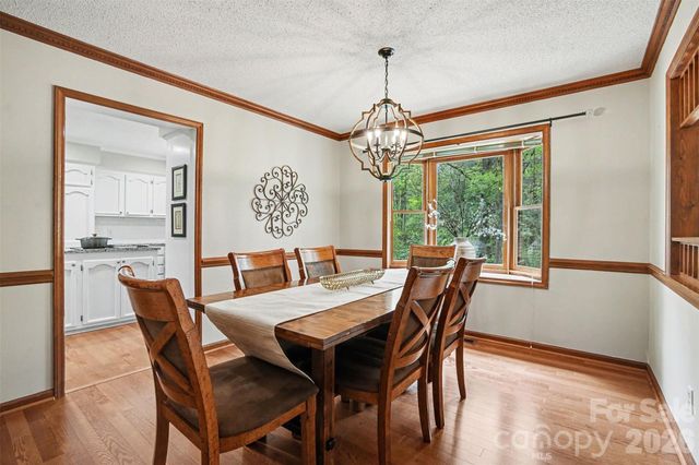 4027 Oakdale Road, Charlotte, NC 28216