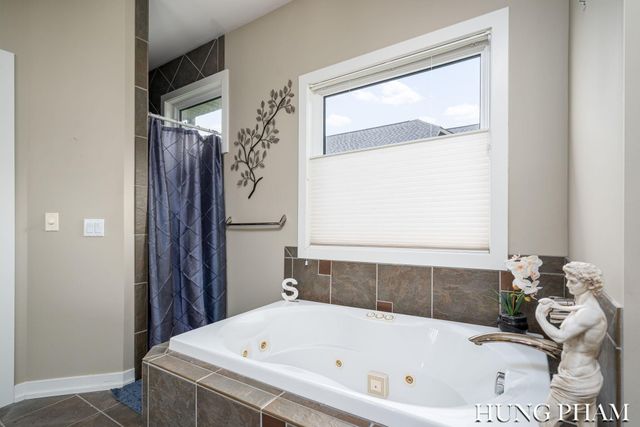 2136 Pleasant Pond Drive SW, Byron Center, MI 49315