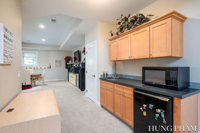 2136 Pleasant Pond Drive SW, Byron Center, MI 49315