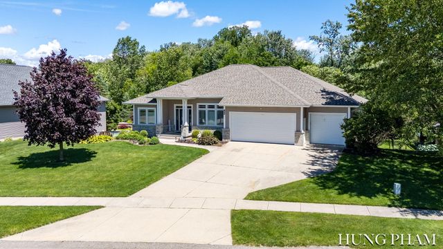 2136 Pleasant Pond Drive SW, Byron Center, MI 49315