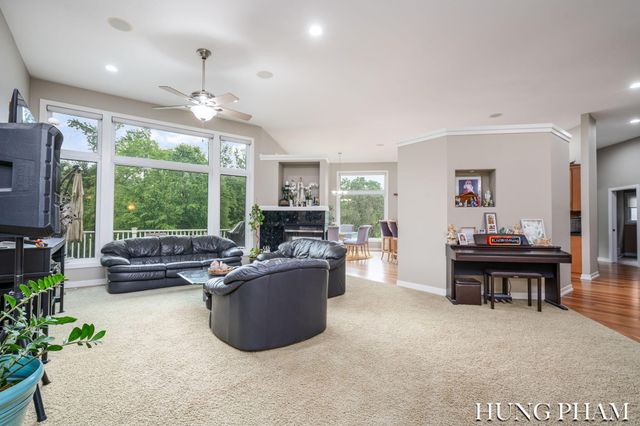 2136 Pleasant Pond Drive SW, Byron Center, MI 49315