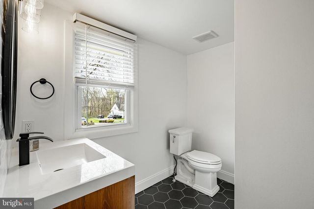 3119 LAUGHEAD, Garnet Valley, PA 19060