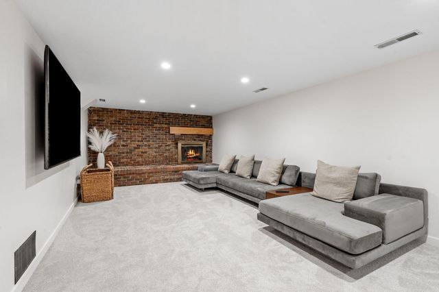 620 Oak Street W, Stillwater, MN 55082