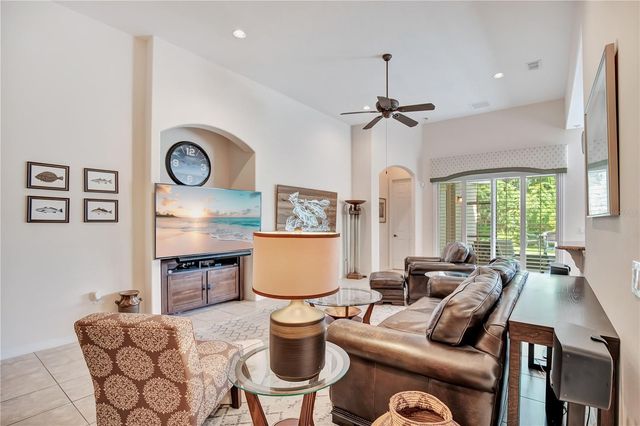 526 NEWHALL LANE, Debary, FL 32713