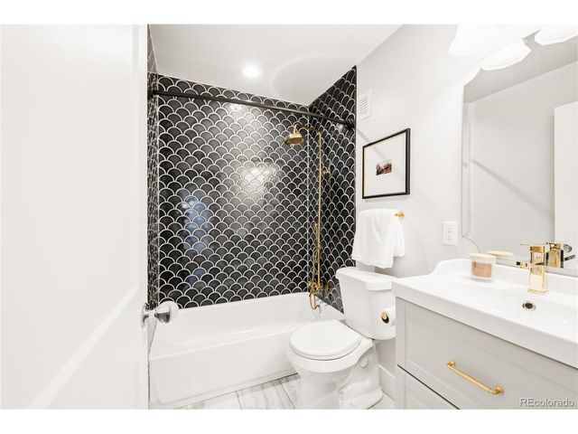 2540 Kendall St, Edgewater, CO 80214