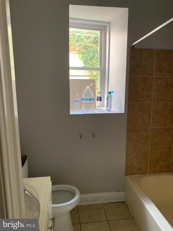 Image 10 of property listing at 2813 RIGGS AVE, Baltimore, MD 21216