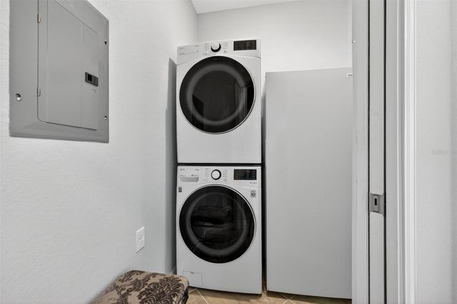 1020 TIDEWATER SHORES LOOP 301, Bradenton, FL 34208