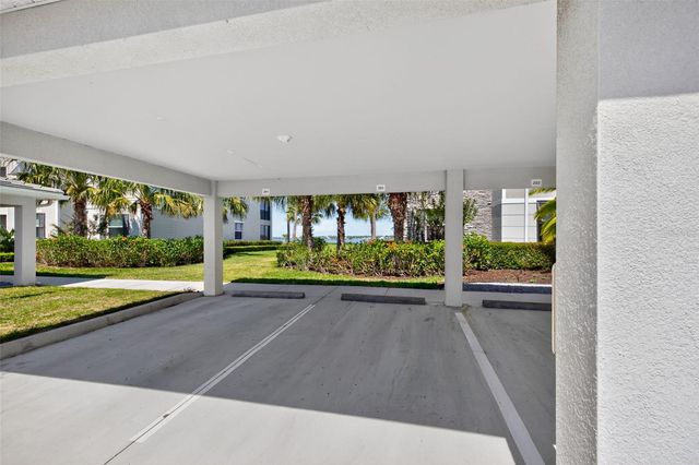 1020 TIDEWATER SHORES LOOP 301, Bradenton, FL 34208