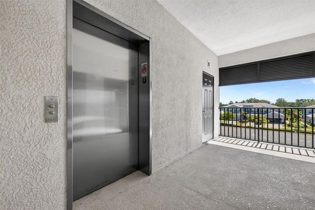 1020 TIDEWATER SHORES LOOP 301, Bradenton, FL 34208