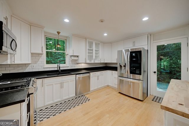 102 Vanessa Drive SE, Smyrna, GA 30082