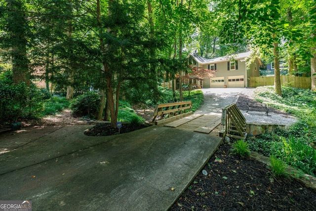 102 Vanessa Drive SE, Smyrna, GA 30082