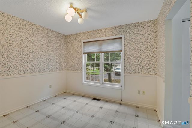 41 Eaton Woods Road 41, Hamden, CT 06518