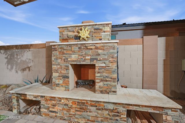 15869 W MAUNA LOA Lane, Surprise, AZ 85379