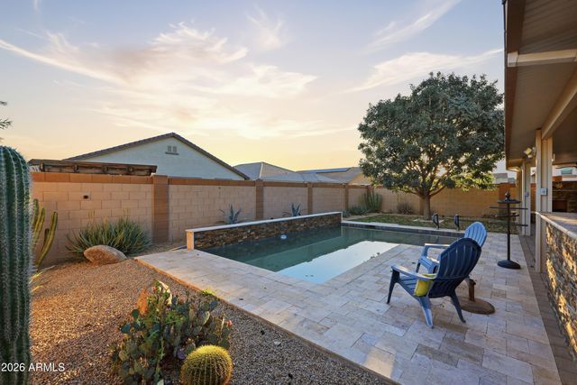 15869 W MAUNA LOA Lane, Surprise, AZ 85379
