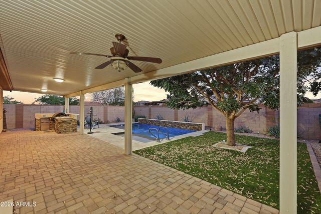 15869 W MAUNA LOA Lane, Surprise, AZ 85379