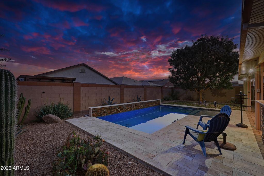 15869 W MAUNA LOA Lane, Surprise, AZ 85379