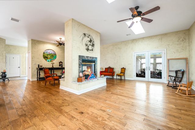 5747 SW 20th, El Dorado, KS 67042