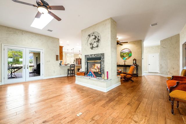 5747 SW 20th, El Dorado, KS 67042