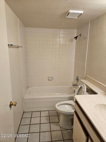 5664 S Wood Crest Drive, Tucson, AZ 85746