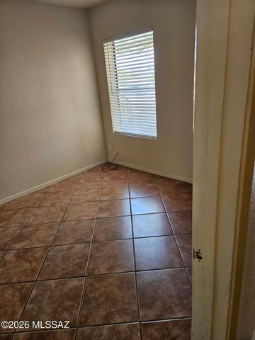 5664 S Wood Crest Drive, Tucson, AZ 85746