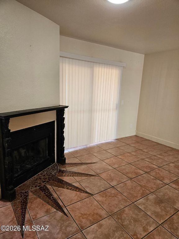 5664 S Wood Crest Drive, Tucson, AZ 85746