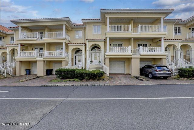 21 Riviera Drive, Long Branch, NJ 07740
