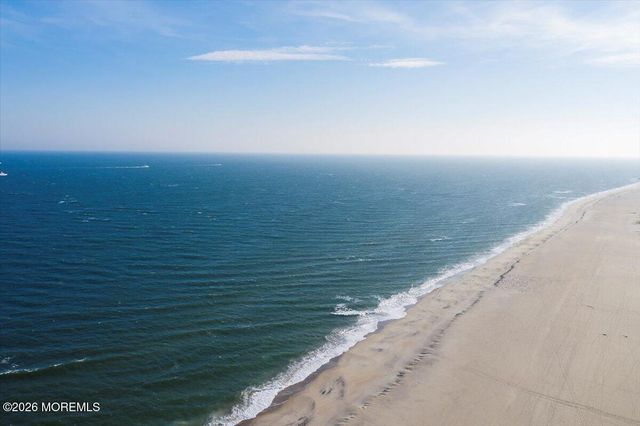 21 Riviera Drive, Long Branch, NJ 07740